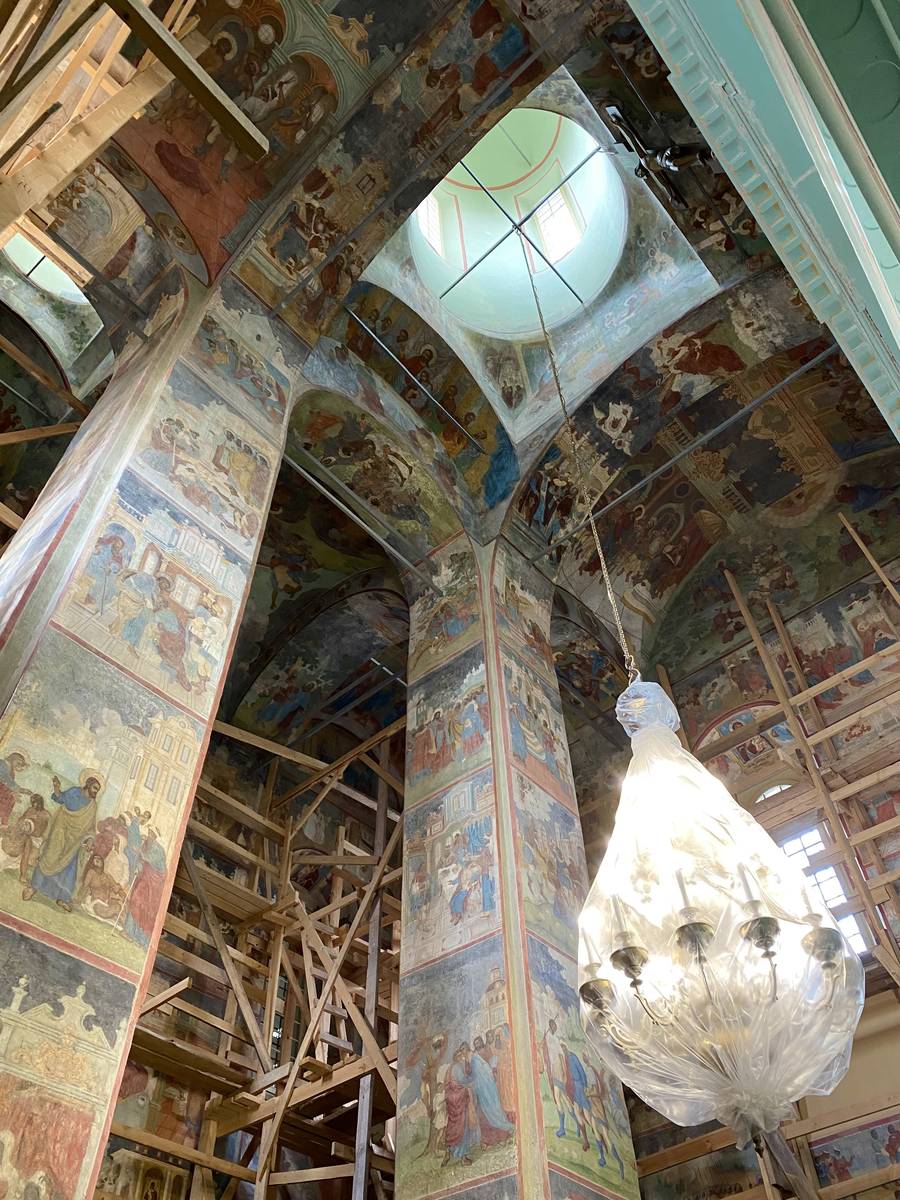 Роспись сводов четверика, интерьер и убранство. Церковь Владимирской иконы Божией Матери, Нерехта (Нерехтский район, Костромская область)