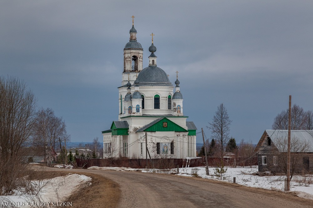 Ножкино. Церковь Покрова Пресвятой Богородицы. общий вид в ландшафте