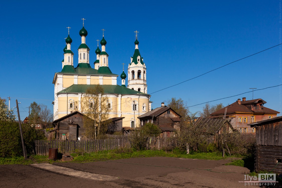 Солигалич. Собор Рождества Пресвятой Богородицы. общий вид в ландшафте