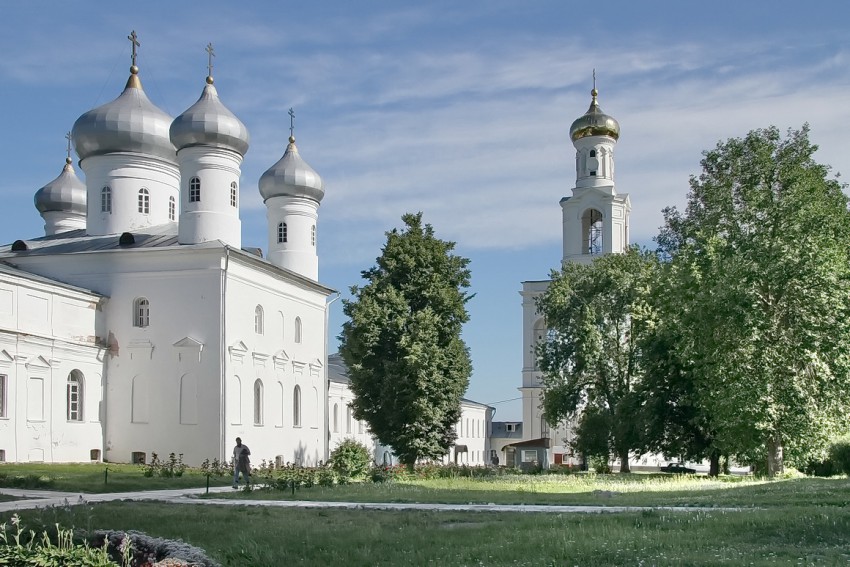 Юрьево. Юрьев мужской монастырь. фасады