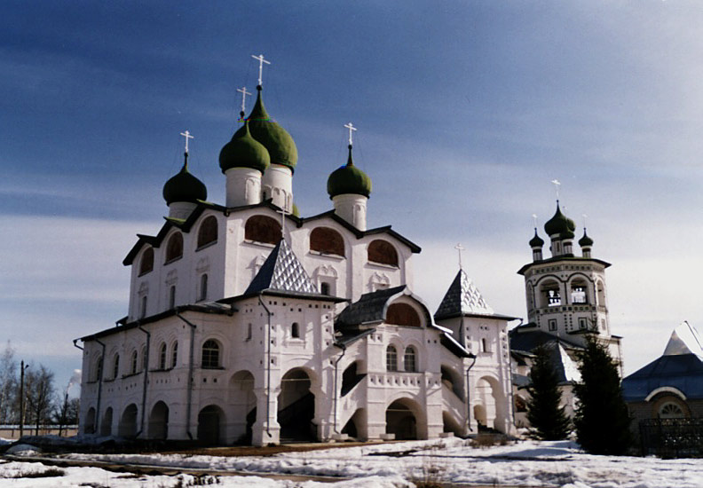 Вяжищи. Николо-Вяжищский ставропигиальный женский монастырь. фасады