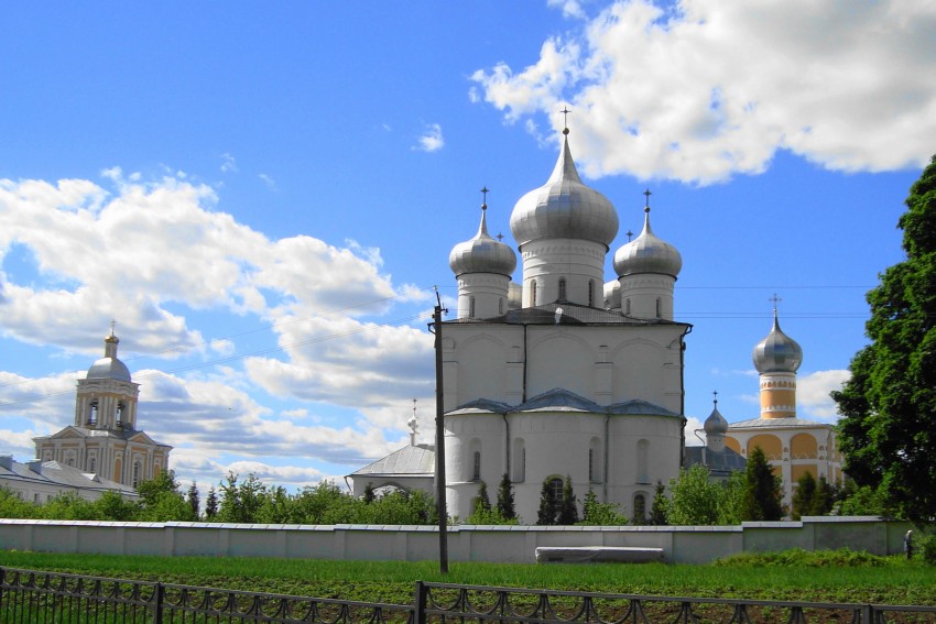 Варлаамо-Хутынский Спасо-Преображенский женский монастырь, Хутынь (Новгородский район, Новгородская область). фасады