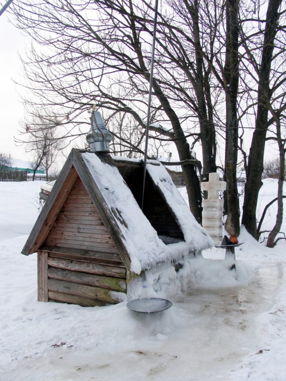Варлаамо-Хутынский Спасо-Преображенский женский монастырь, Хутынь (Новгородский район, Новгородская область). дополнительная информация, Колодец преподобного Варлаама.