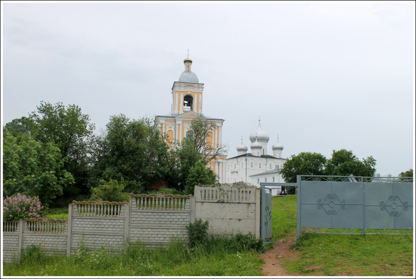 Варлаамо-Хутынский Спасо-Преображенский женский монастырь, Хутынь (Новгородский район, Новгородская область). фасады