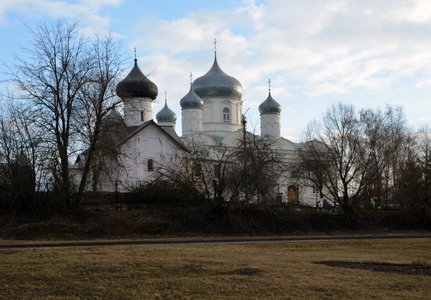 Великий Новгород. Зверин монастырь. фасады