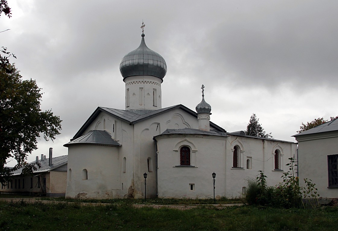 Великий Новгород. Церковь Николая Чудотворца бывш. Николо-Бельского монастыря (