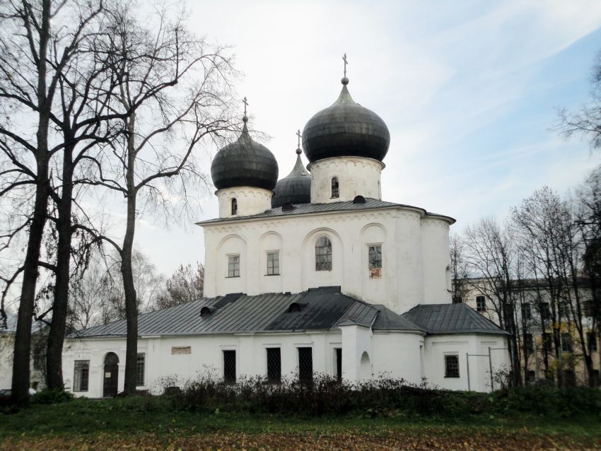 Великий Новгород. Антониев монастырь. Собор Рождества Пресвятой Богородицы. фасады