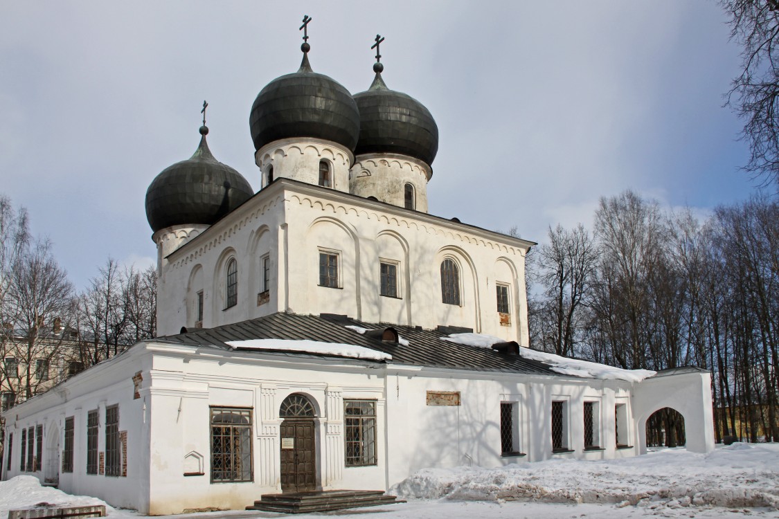 Великий Новгород. Антониев монастырь. Собор Рождества Пресвятой Богородицы. фасады