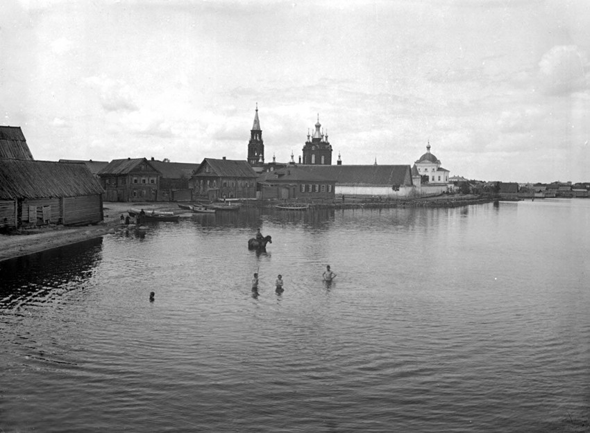 Осташков. Знаменский женский монастырь. архивная фотография, Фото 1903г. Общий вид Знамеского женского монастыря. г. Осташков, Тверская губерния