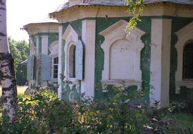 Церковь Рождества Пресвятой Богородицы, Торопец (Торопецкий район, Тверская область). архитектурные детали