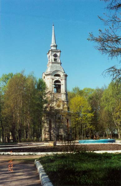 Колокольня церкви Преображения Господня, Осташков (Осташковский городской округ, Тверская область). общий вид в ландшафте, 		      