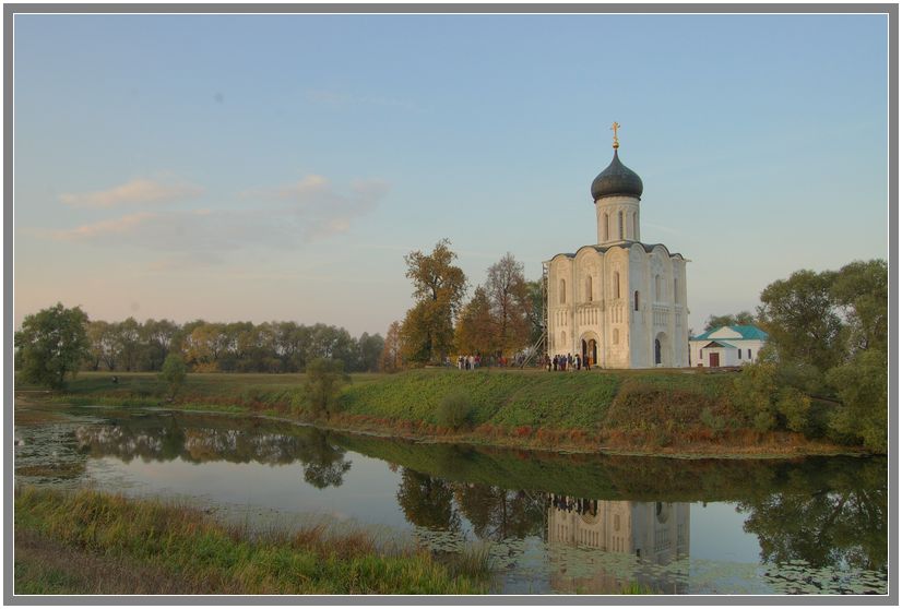 Церковь Покрова Пресвятой Богородицы на Нерли, Боголюбово (Суздальский район, Владимирская область). художественные фотографии