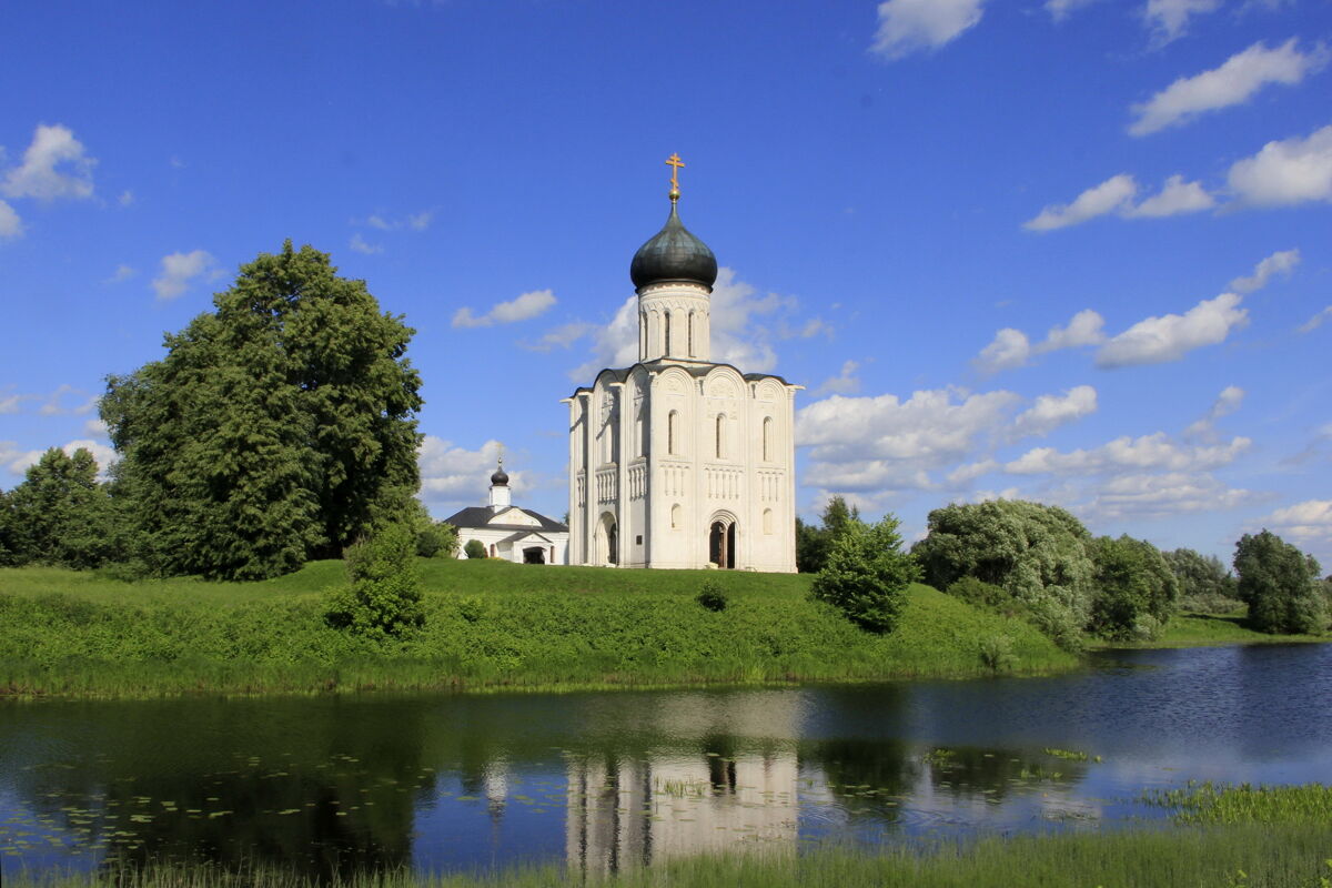 Церковь Покрова Пресвятой Богородицы на Нерли, Боголюбово (Суздальский район, Владимирская область). художественные фотографии