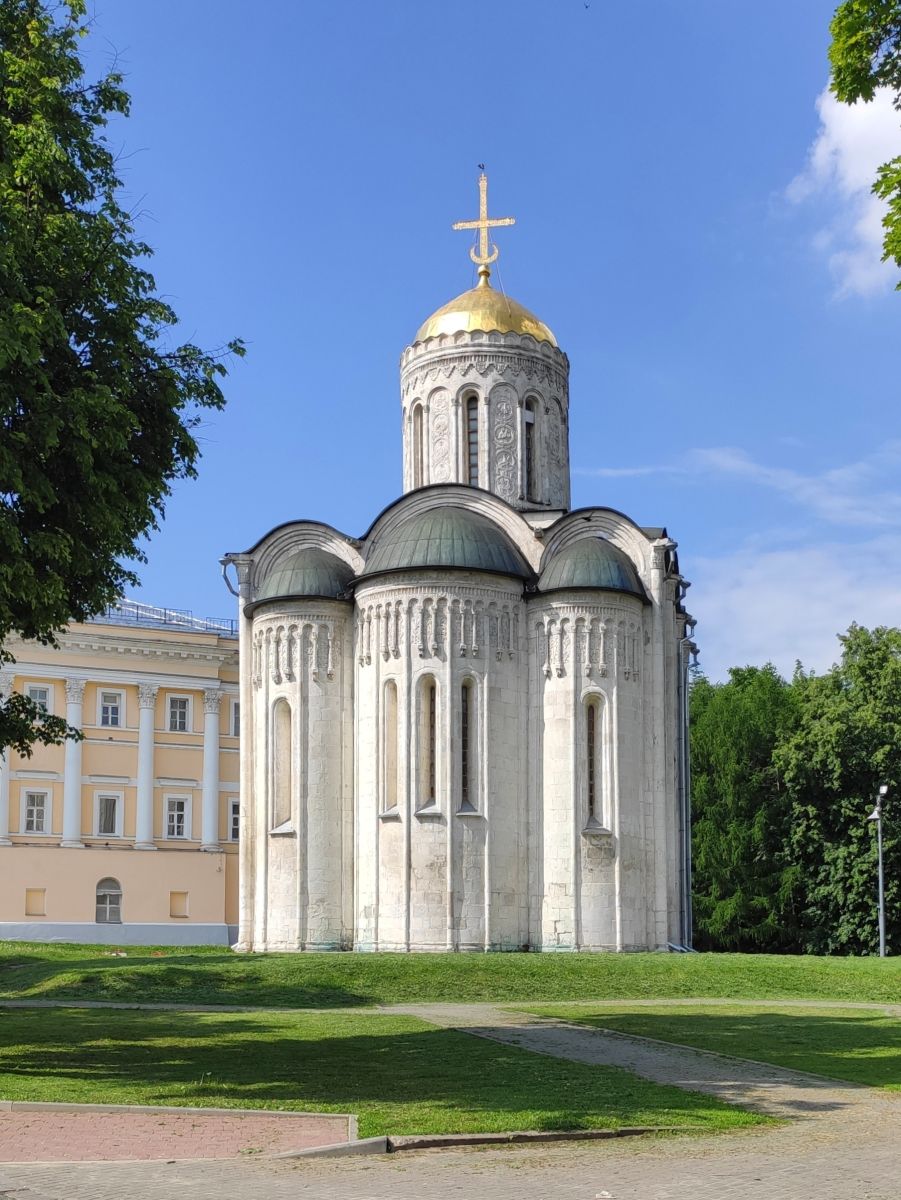 Владимир. Собор Димитрия Солунского. фасады