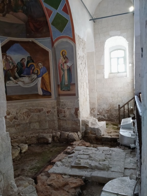 Борисоглебский монастырь. Церковь Бориса и Глеба, Кидекша (Суздальский район, Владимирская область). интерьер и убранство, интерьер (алтарная часть)