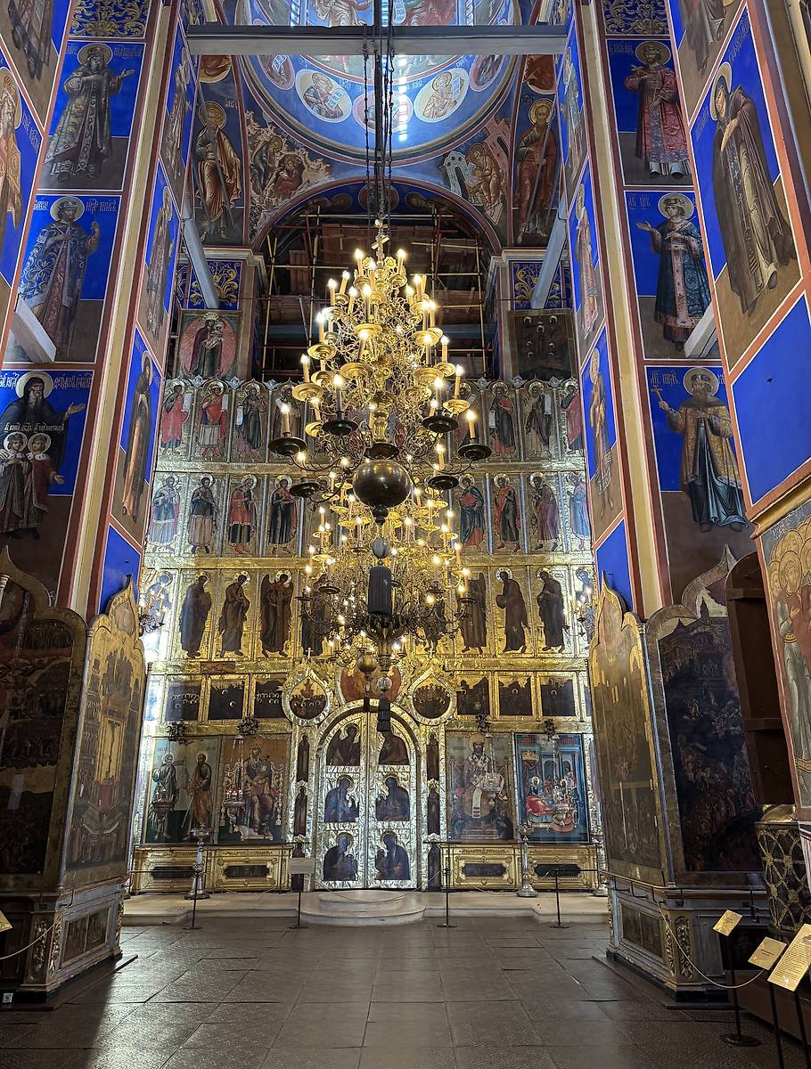 Интерьер, вид от входа, интерьер и убранство. Собор Рождества Пресвятой Богородицы, Суздаль (Суздальский район, Владимирская область)