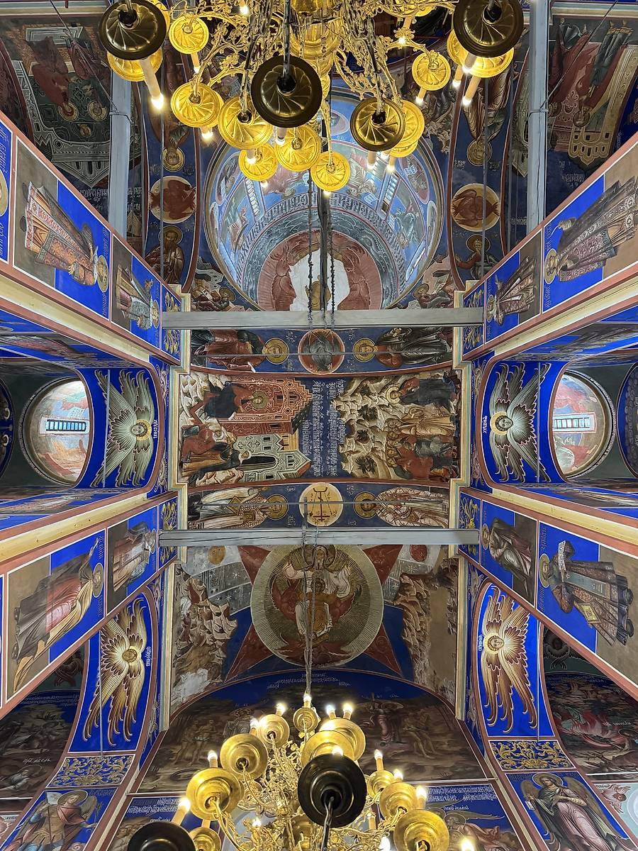 Своды центрального продольного нефа, интерьер и убранство. Собор Рождества Пресвятой Богородицы, Суздаль (Суздальский район, Владимирская область)