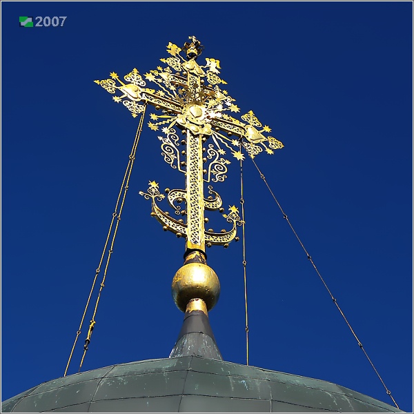 Собор Георгия Победоносца, Юрьев-Польский (Юрьев-Польский район, Владимирская область). архитектурные детали, Крест центральной главы