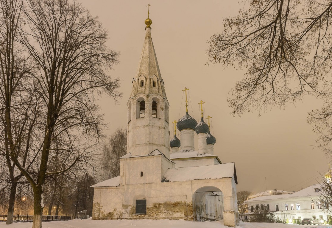 Ярославль. Церковь Николая Чудотворца (Николы Рубленый Город). фасады, Вид ночью с юго-запада