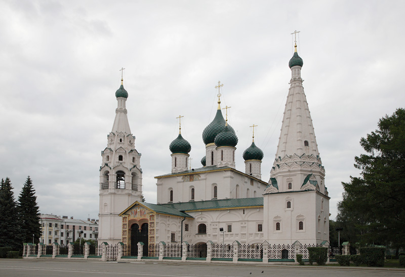Церковь Илии Пророка, Ярославль (Ярославль, город, Ярославская область). общий вид в ландшафте