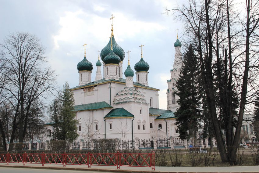 Церковь Илии Пророка, Ярославль (Ярославль, город, Ярославская область). общий вид в ландшафте