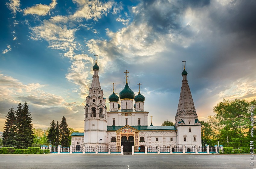 Церковь Илии Пророка, Ярославль (Ярославль, город, Ярославская область). общий вид в ландшафте