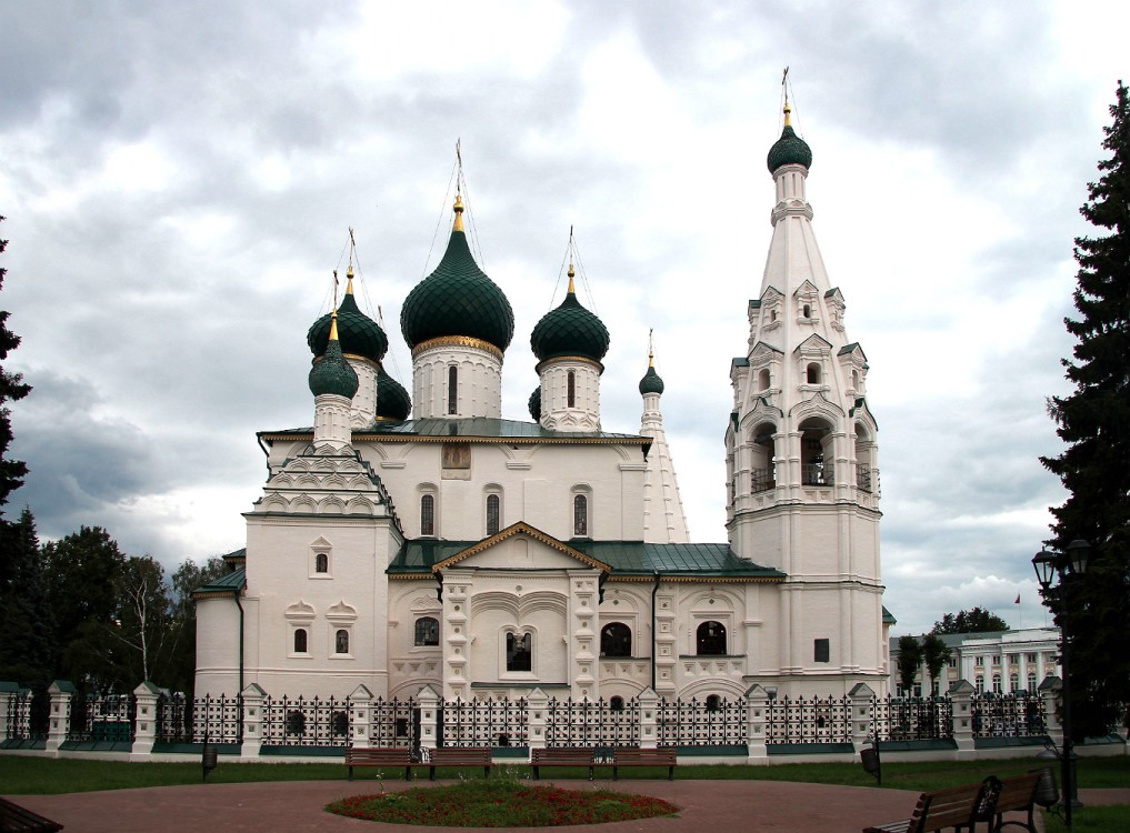 Ярославль. Церковь Илии Пророка. фасады