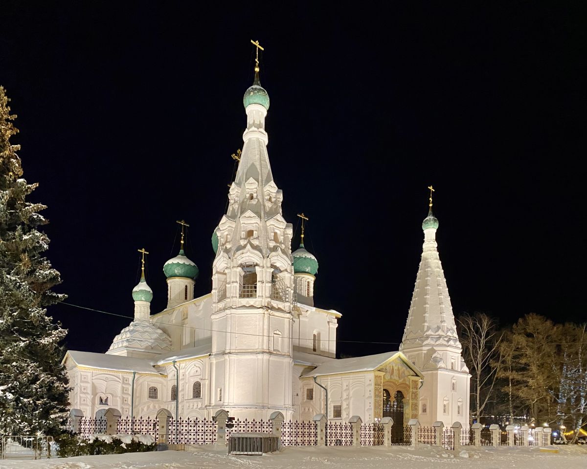 Церковь Илии Пророка, Ярославль (Ярославль, город, Ярославская область). художественные фотографии, Подсветка ночью