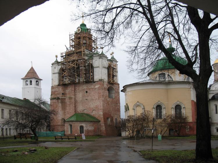 Ярославль. Спасо-Преображенский монастырь. фасады