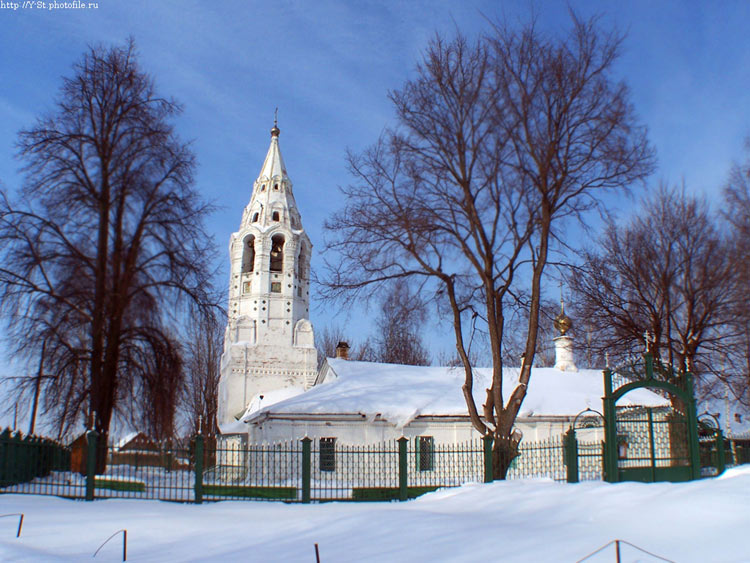 Церковь Покрова Пресвятой Богородицы, Тутаев (Тутаевский район, Ярославская область). общий вид в ландшафте