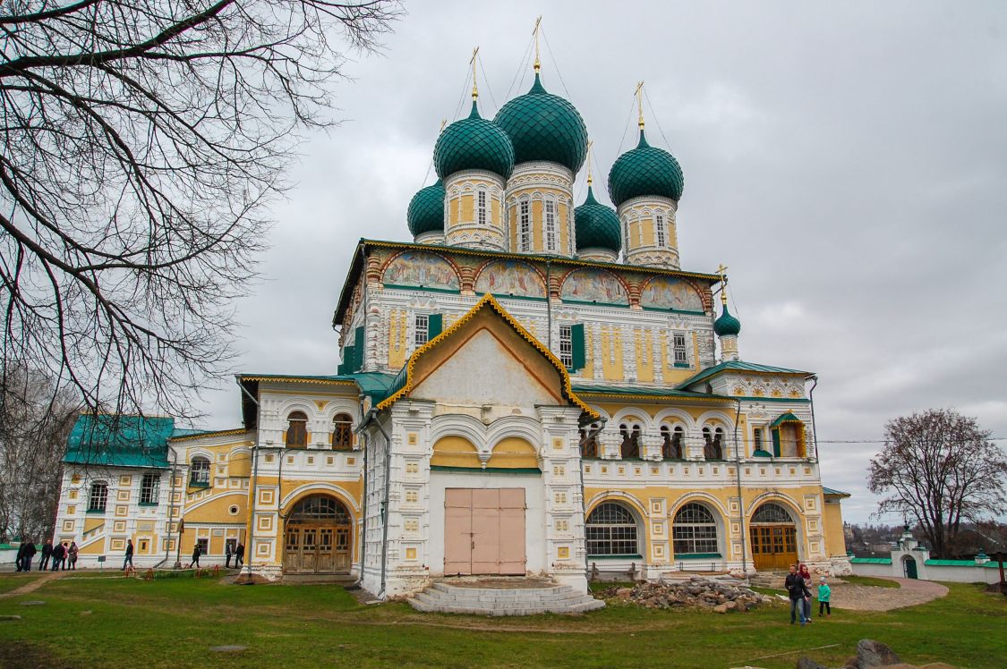 Собор Воскресения Христова, Тутаев (Тутаевский район, Ярославская область). фасады