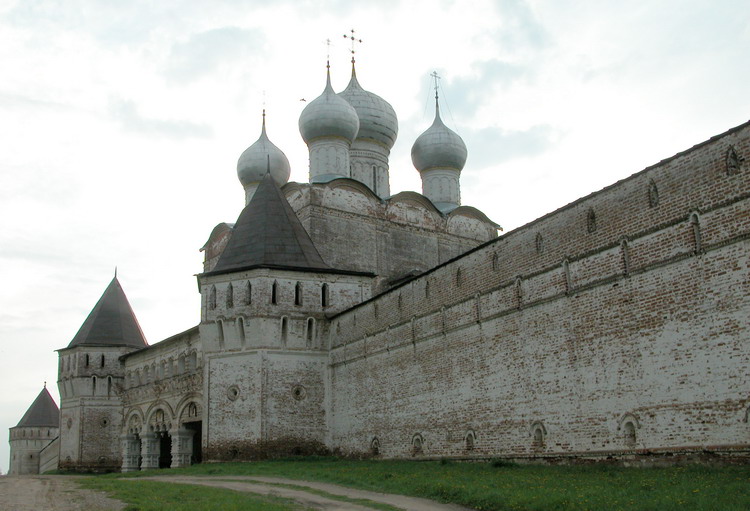 Борисоглебский. Борисоглебский монастырь. фасады, Сергиевская надвратная церковь