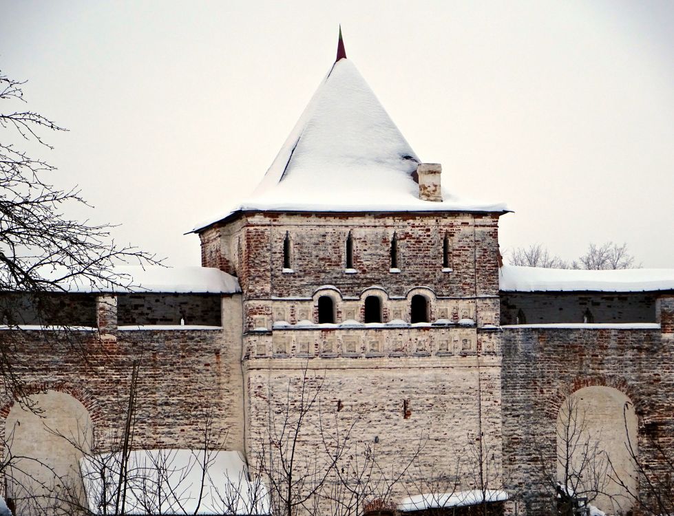 Борисоглебский. Борисоглебский монастырь. архитектурные детали, Башня монастыря