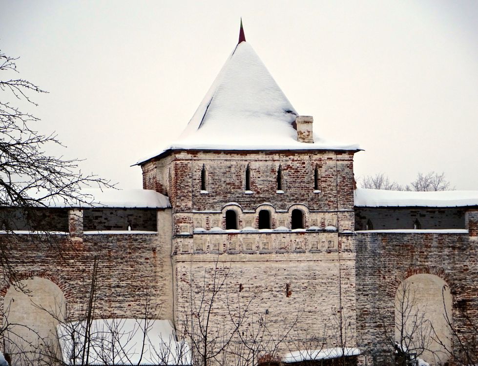 Борисоглебский монастырь, Борисоглебский (Борисоглебский район, Ярославская область). дополнительная информация, Башня монастыря
