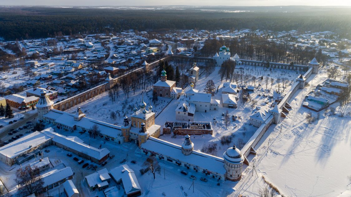 Борисоглебский. Борисоглебский монастырь. общий вид в ландшафте