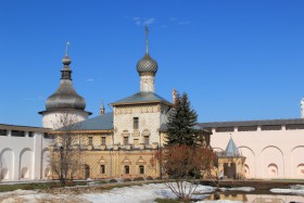 Ростов Великий. Митрополичий двор. Церковь иконы Божией Матери 