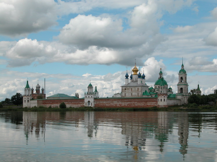 Спасо-Яковлевский Димитриевский монастырь, Ростов Великий (Ростовский район, Ярославская область). художественные фотографии, Вид с озера Неро