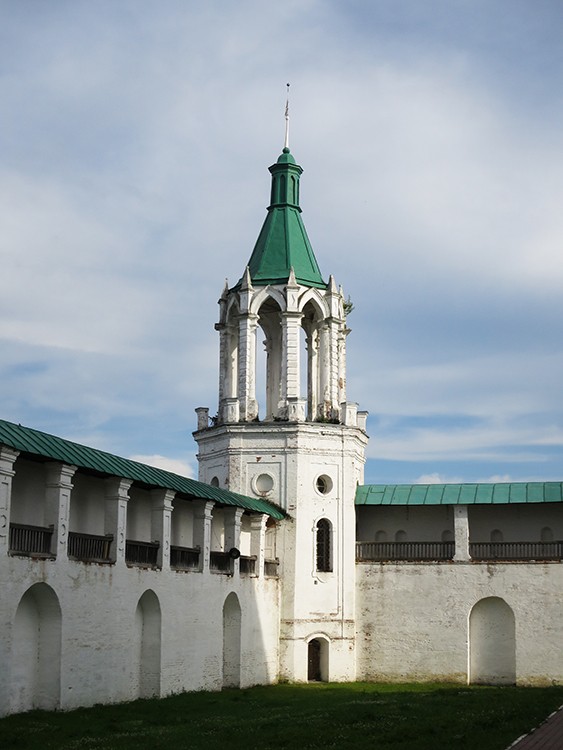 Спасо-Яковлевский Димитриевский монастырь, Ростов Великий (Ростовский район, Ярославская область). дополнительная информация, Юго-восточная башня монастырской ограды