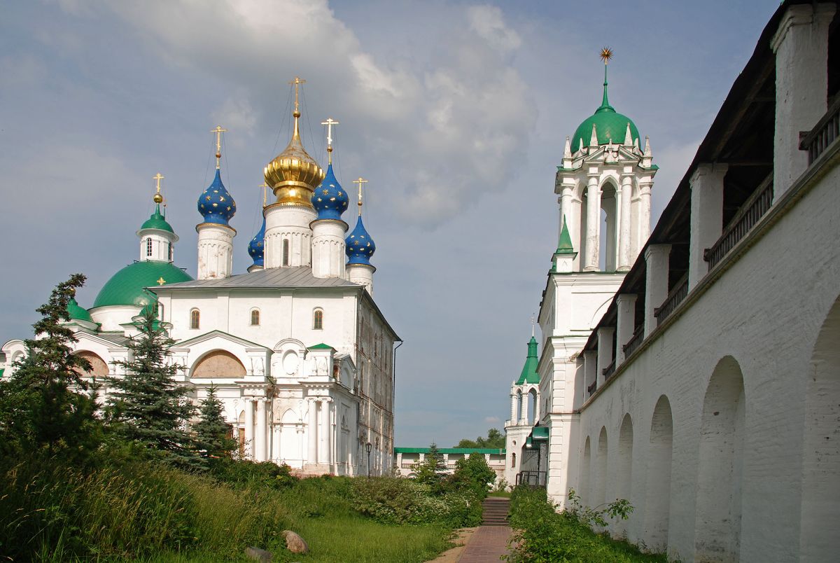 Ростов. Спасо-Яковлевский Димитриевский монастырь. фасады