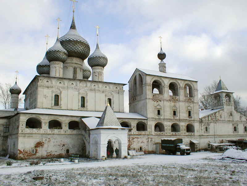 Углич. Воскресенский монастырь. фасады