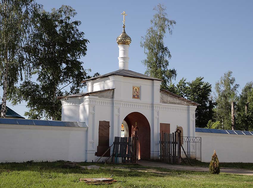 Углич. Воскресенский монастырь. фасады