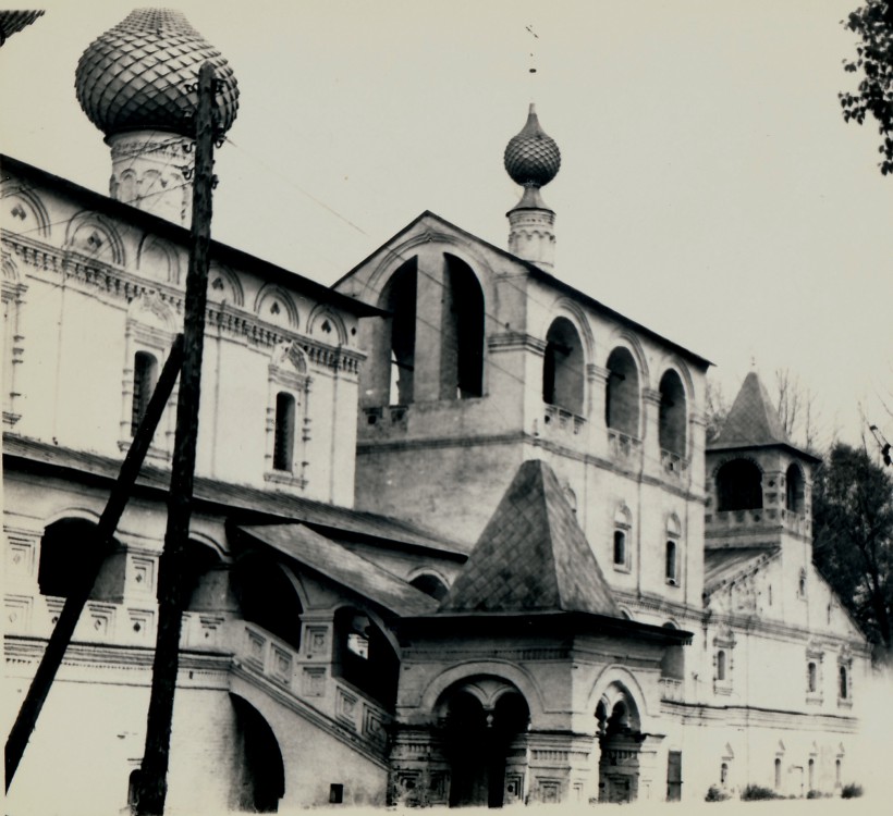 Воскресенский монастырь, Углич (Угличский район, Ярославская область). архитектурные детали