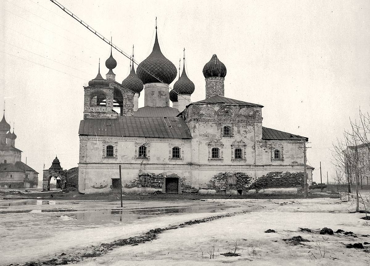 Воскресенский монастырь. Фотоподборка в серии "Архитектура Углича". Апрель 1956 г. С сайта: russiainphoto.ru/г. Углич. Апрель 1956 г. , архивная фотография. Воскресенский монастырь, Углич (Угличский район, Ярославская область)