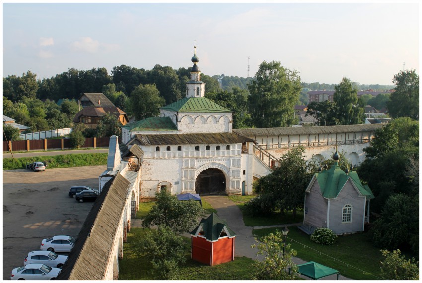 Переславль-Залесский. Горицкий Успенский монастырь. фасады