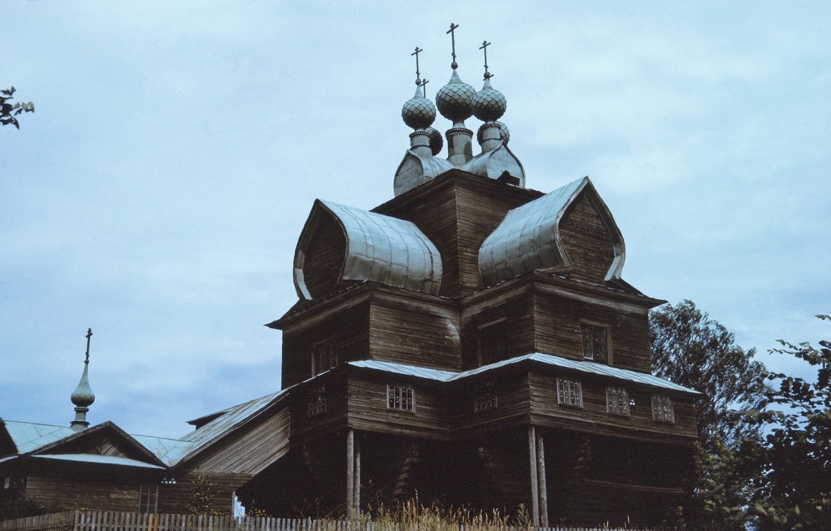 Нелазское. Церковь Успения Пресвятой Богородицы. фасады