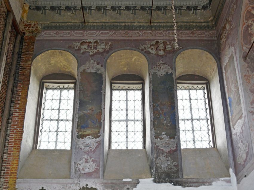 Церковь Входа Господня в Иерусалим, Тотьма (Тотемский район, Вологодская область). интерьер и убранство, Южная сторона основного объема верхнего храма
