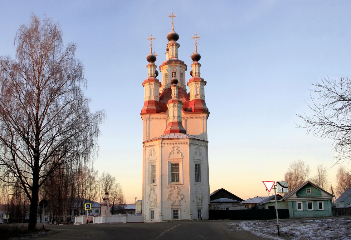 Тотьма. Церковь Входа Господня в Иерусалим. фасады, Вид с востока.