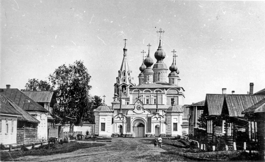 Великий Устюг. Михаило-Архангельский монастырь. архивная фотография