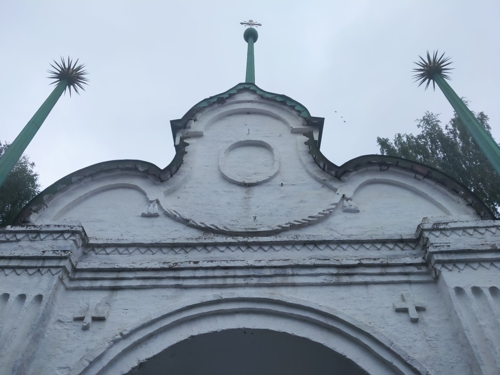Великий Устюг. Михаило-Архангельский монастырь. дополнительная информация, монастырские ворота