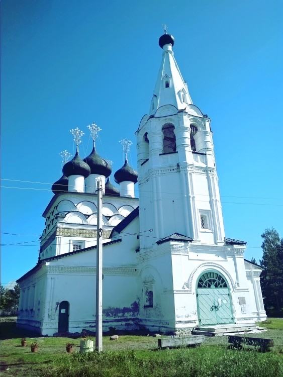 Церковь Спаса Всемилостивого, Белозерск (Белозерский район, Вологодская область). фасады